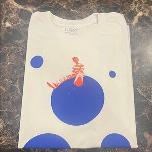 White and Blue Graphic T-Shirt